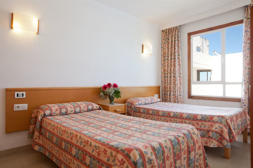 Cabot Hobby Club Apartments Puerto Pollensa Exterior foto